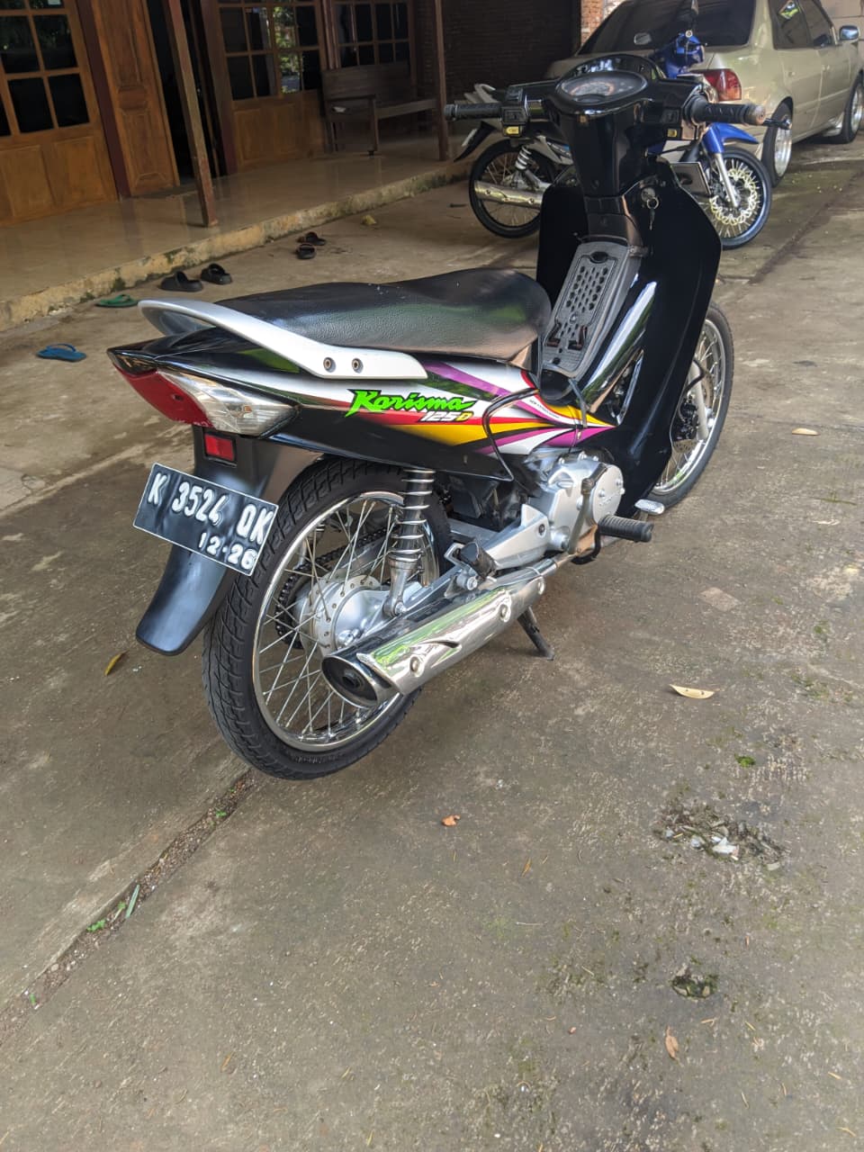 Cat Full Motor Karisma Dan Striping